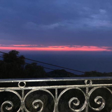 Dielino Amazing Sunset View Πεντάτιο Εξωτερικό φωτογραφία