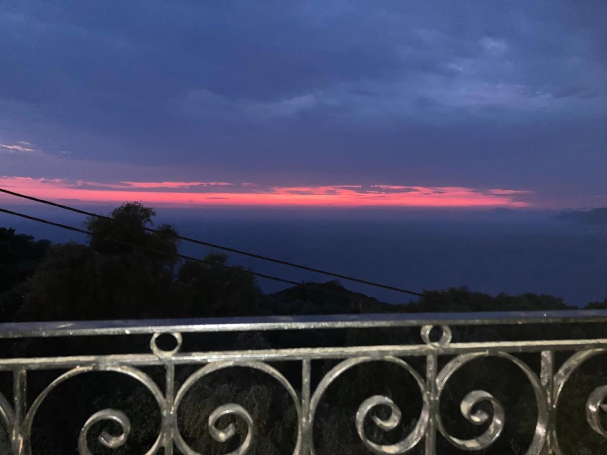 Dielino Amazing Sunset View Πεντάτιο Εξωτερικό φωτογραφία